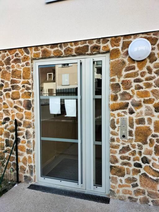 Appartement F2 De Haut Standing En Hypercentre Avec Jardin Prive A 270 M De La Gare De Mantes ! Εξωτερικό φωτογραφία